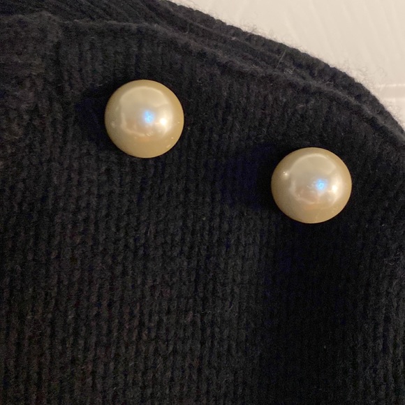 KATE SPADE x Broome Street black sweater with pearls on collar - Picture 4 of 4